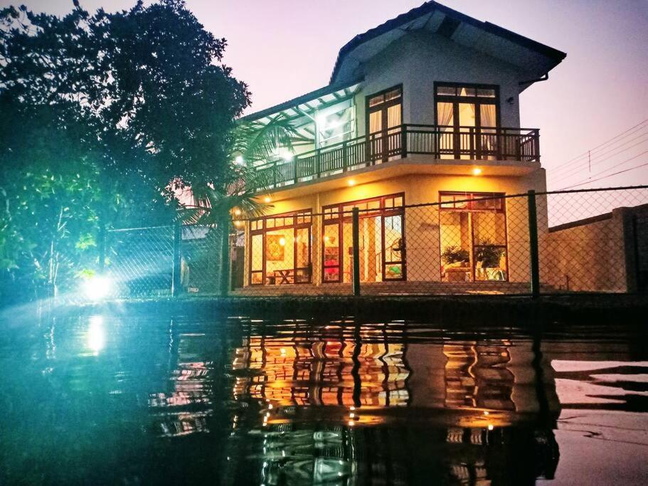 Aurora Lagoon Front * Negombo