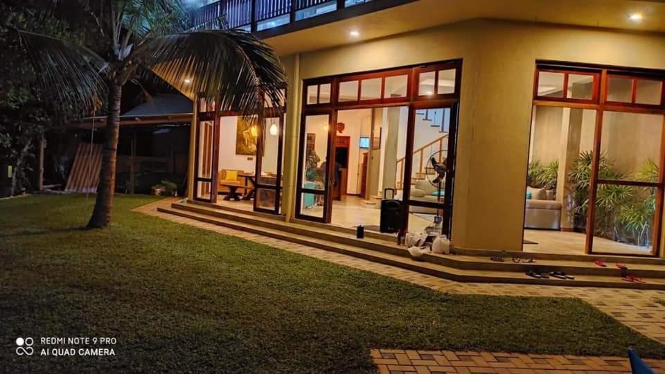 Aurora Lagoon Front Villa
